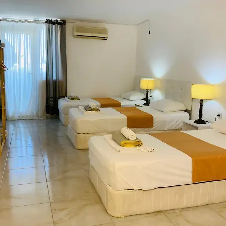 Havalimanina Ve Denize Yakin Havuzlu Triplex 4* Aksu (Antalya)